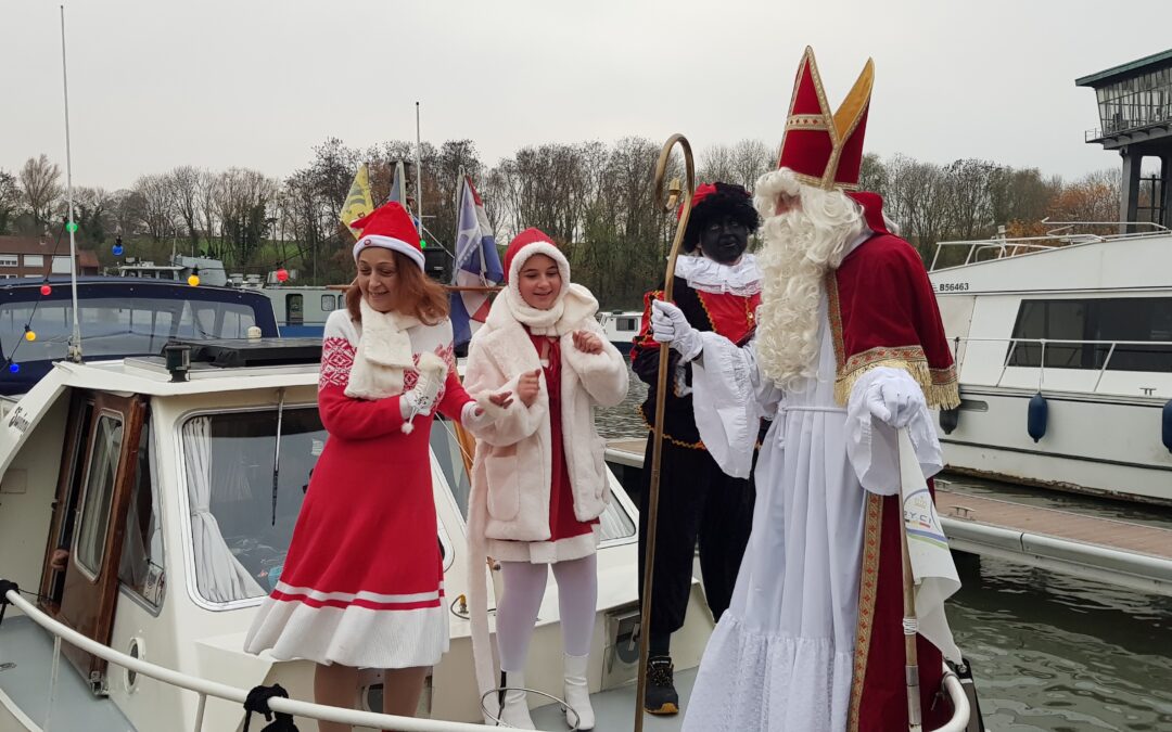 ST. NICOLAS EN VISITE CHEZ NOUS (photos/vidéo)